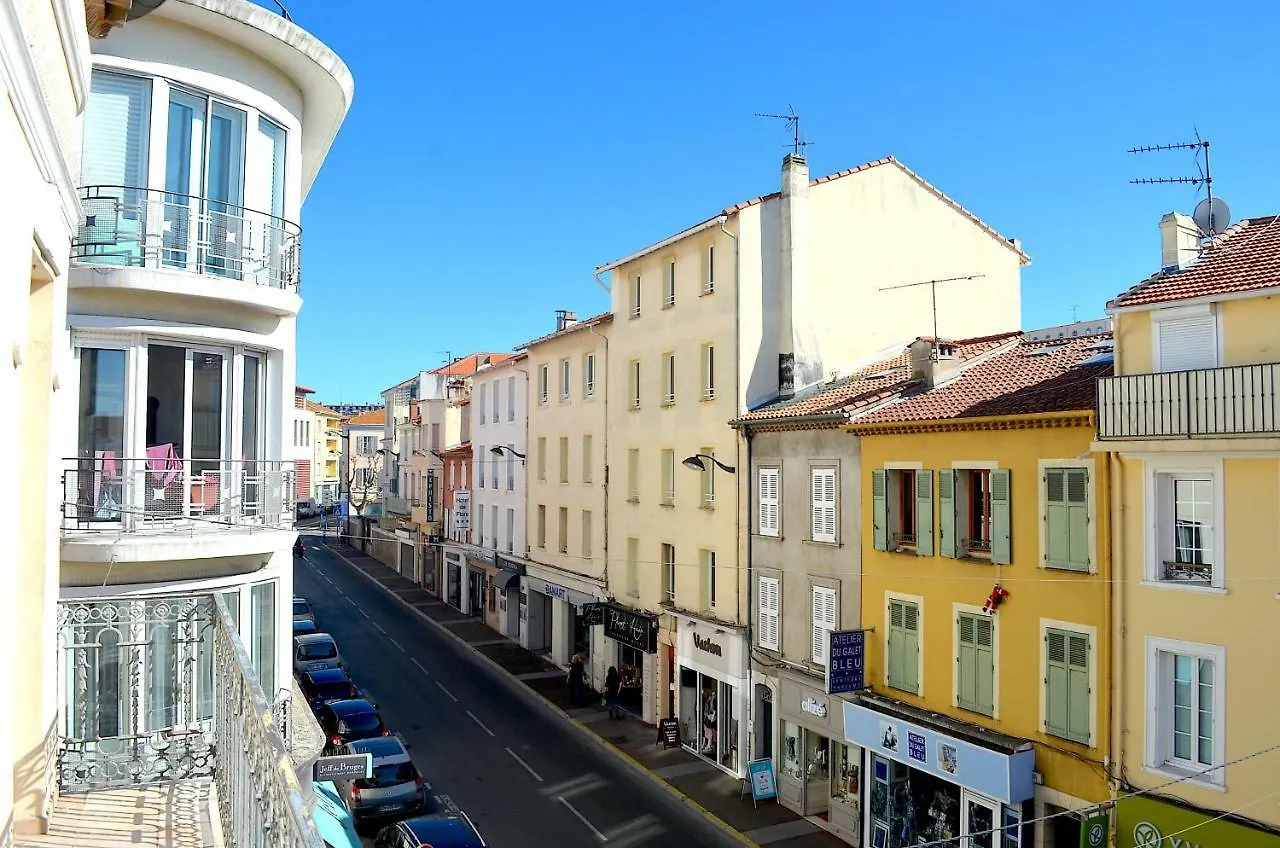 Duplex Liberte Plein Centre Apartment Saint-Raphael  0*, Saint-Raphael (Var)